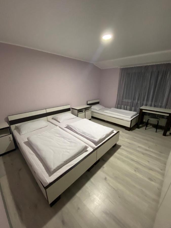 Guest House Max Khmel'nyts'kyy Exterior foto