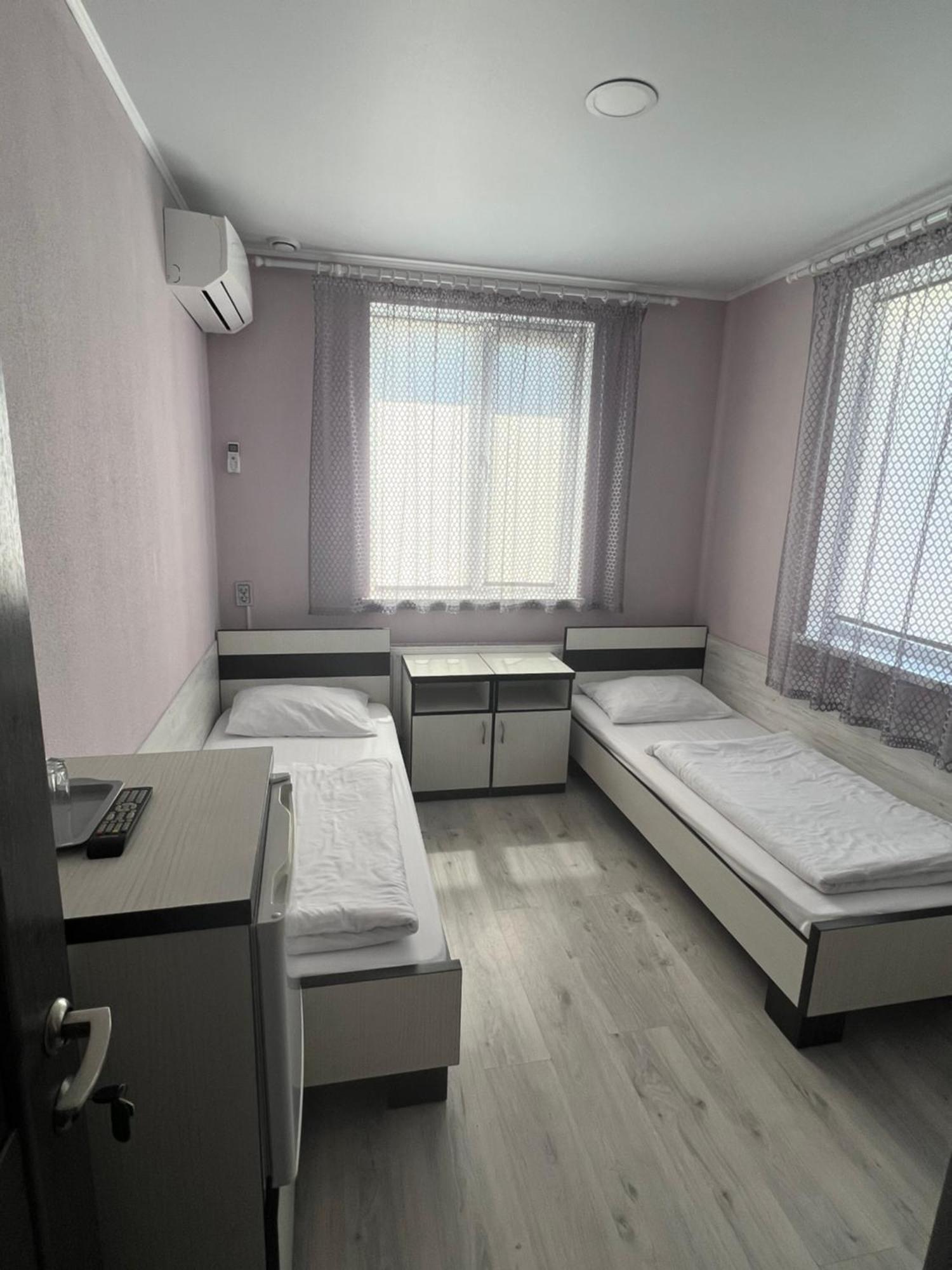 Guest House Max Khmel'nyts'kyy Exterior foto