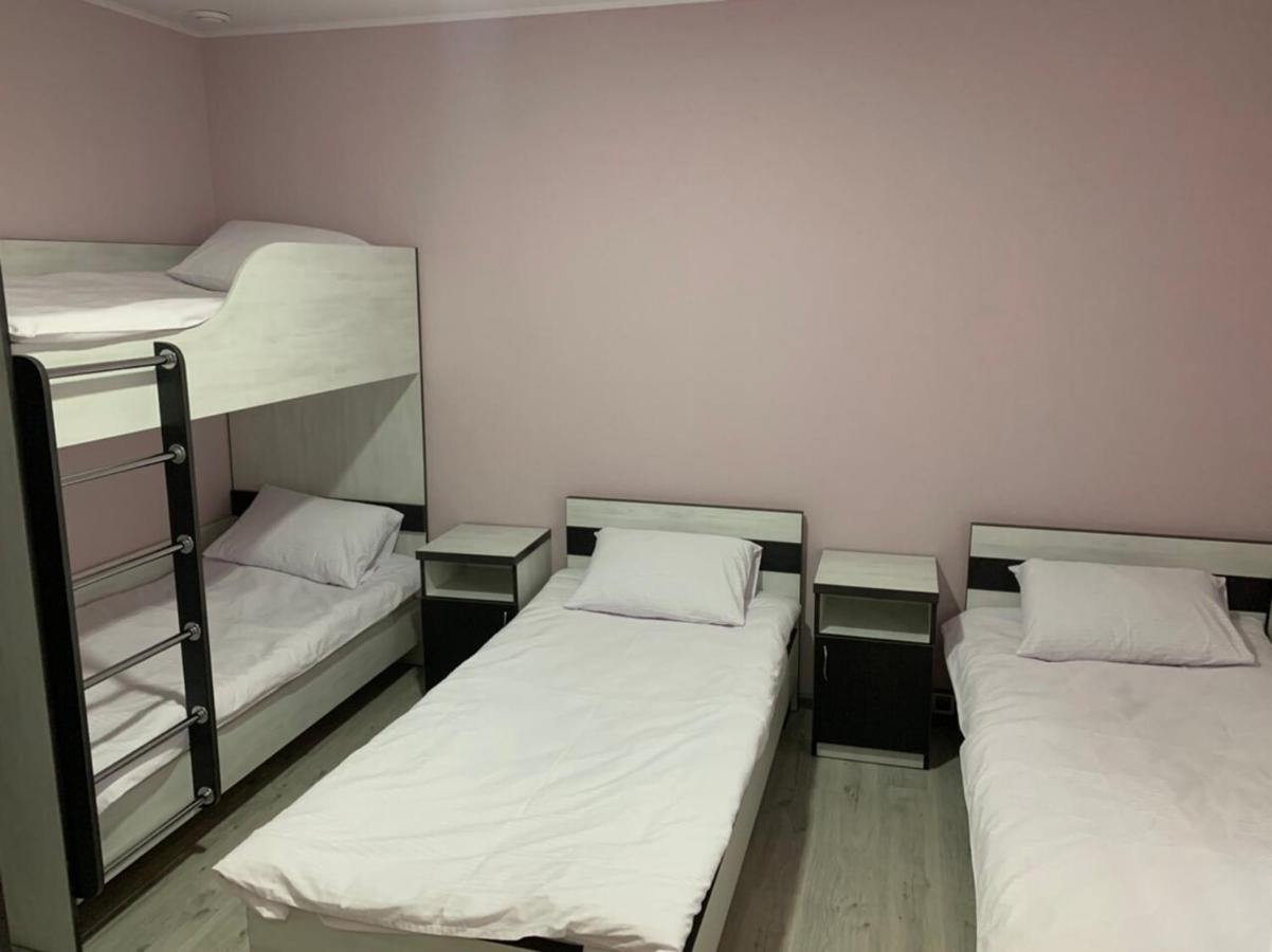 Guest House Max Khmel'nyts'kyy Exterior foto