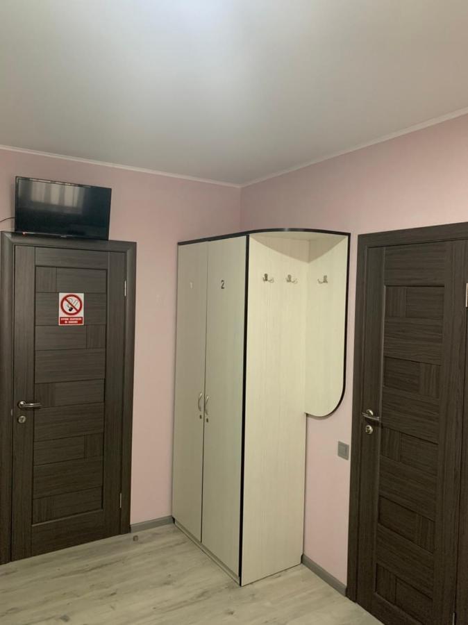 Guest House Max Khmel'nyts'kyy Exterior foto