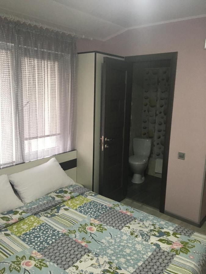Guest House Max Khmel'nyts'kyy Exterior foto